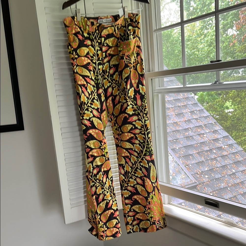 Zara Vibrant Floral Patterned Pants